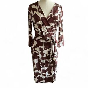 Diane von furstenberg DVF silk jersey vintage Elegant Brown and White Wrap Dress